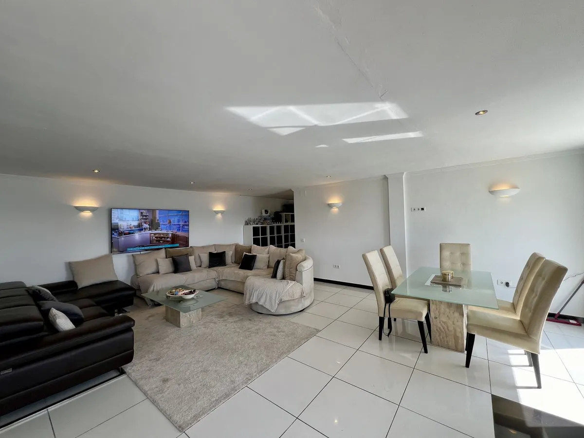 dbb81f23-46b0-4cff-bf55-078eb4cabe5b