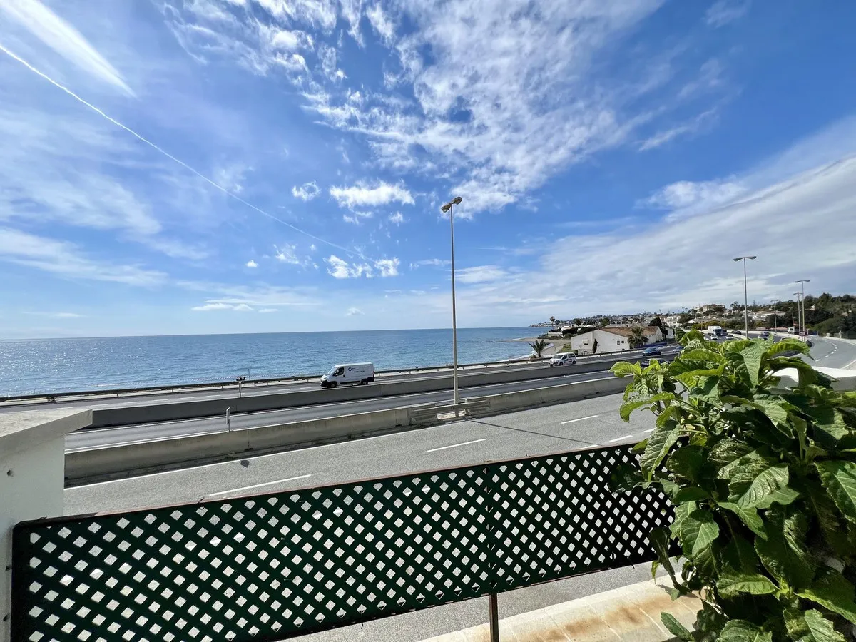 df85b778-b8e8-41d7-8cab-e5ce00f10b64