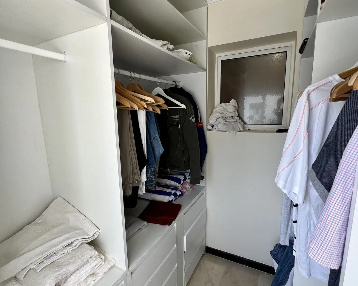 f0b47e50-c6b6-427a-894c-283a55062cbf