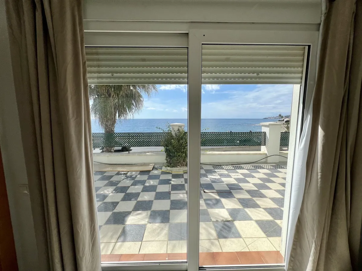 f5737983-6caa-421c-a96e-8073353bb11d