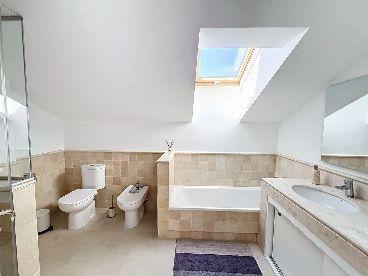 0645904b-68af-4984-9104-91be0d7f9988