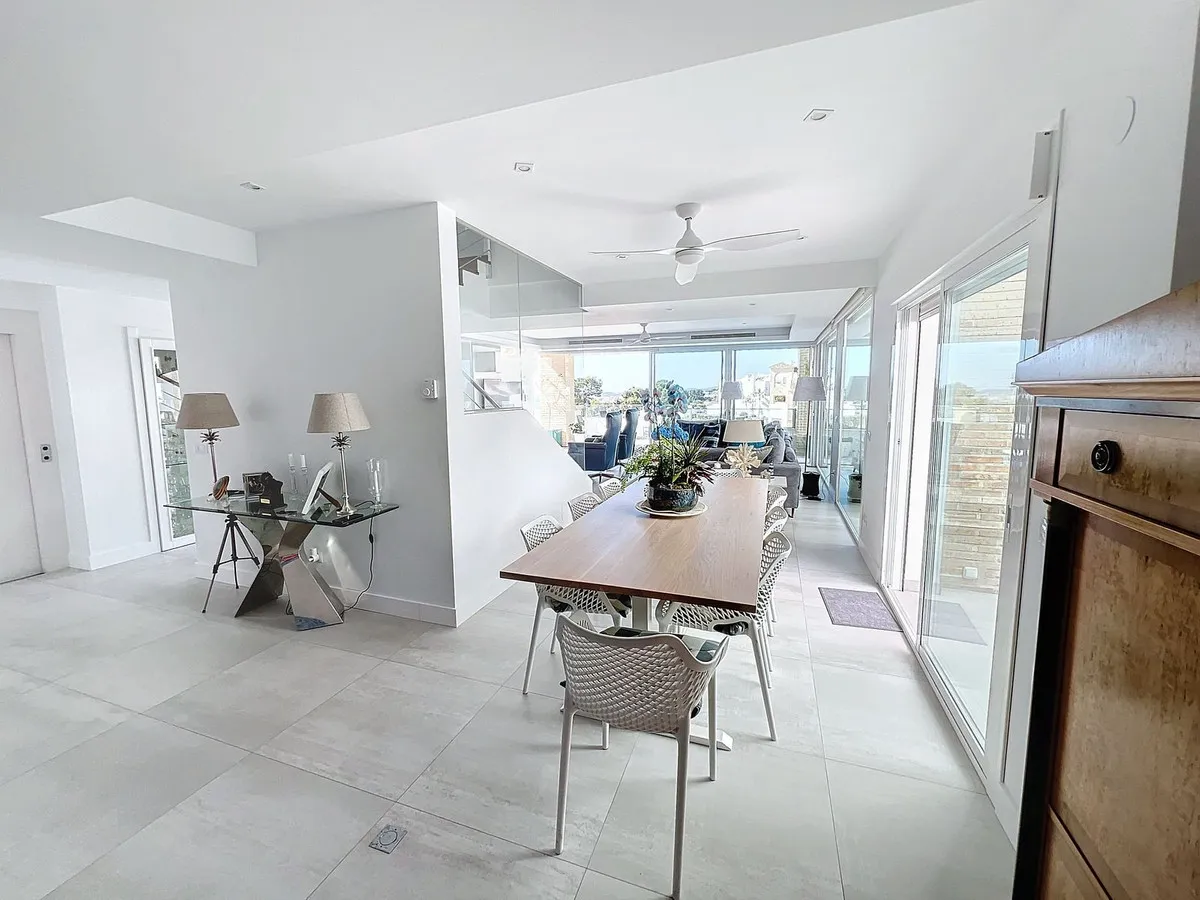 3572e69d-8269-471f-aa34-5b562aa35f37