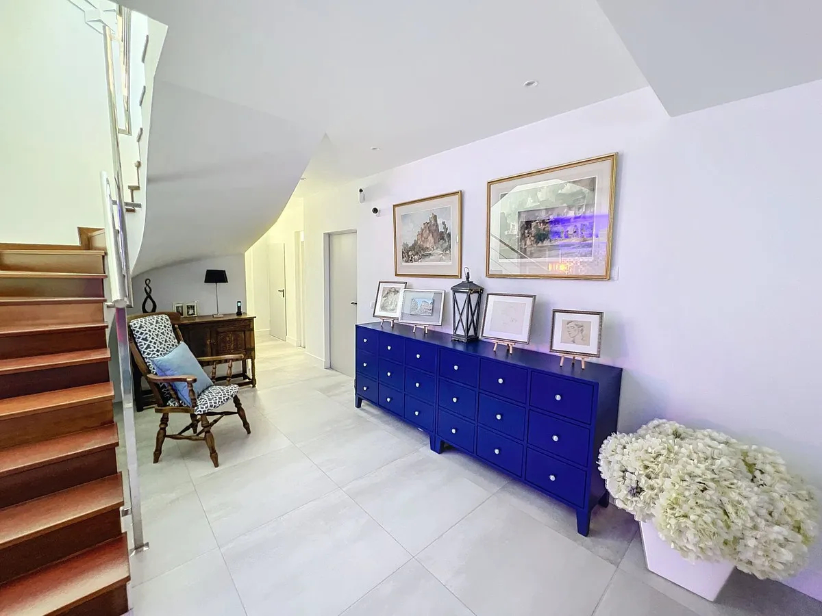 6f88ca3f-eb67-4058-836a-f2384d944ab3