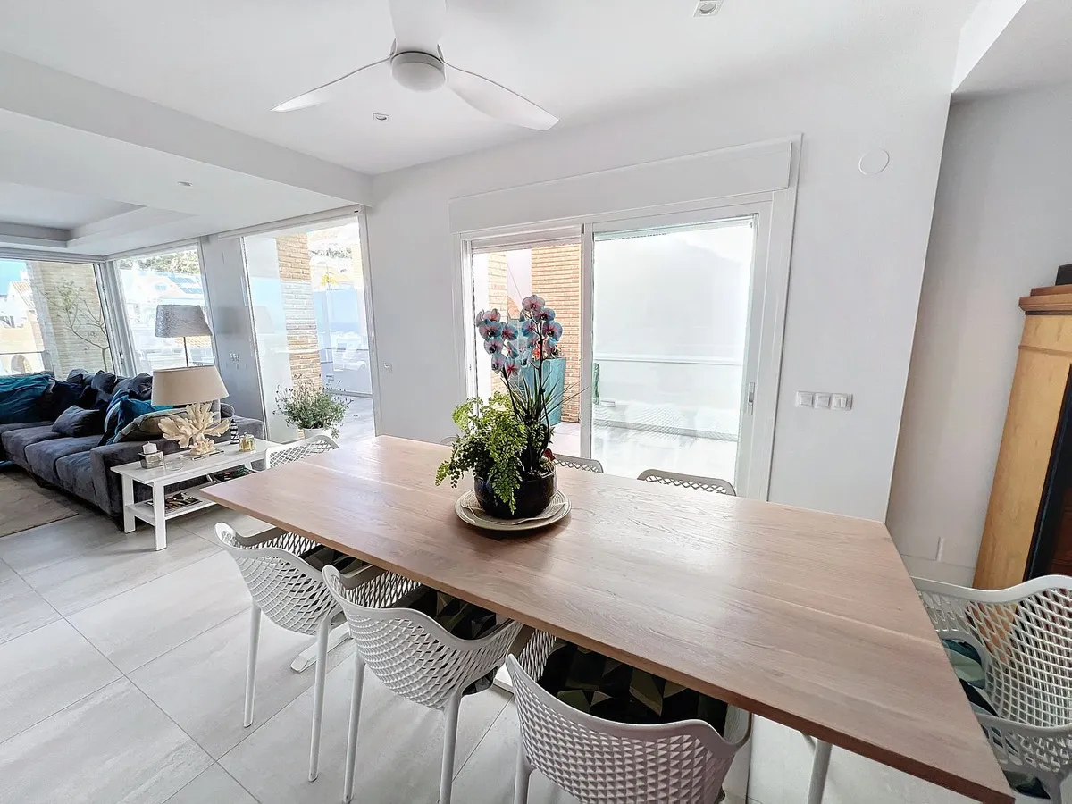 72ba5066-b76f-4a05-90c2-b483a1e553f4