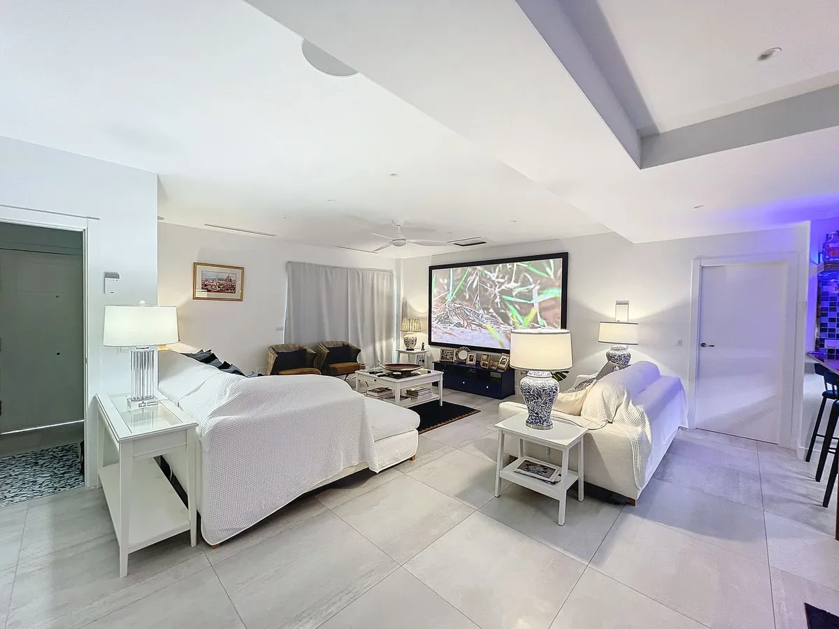 7c110f6e-2ec2-4128-bd6a-6701d6c8d1bc