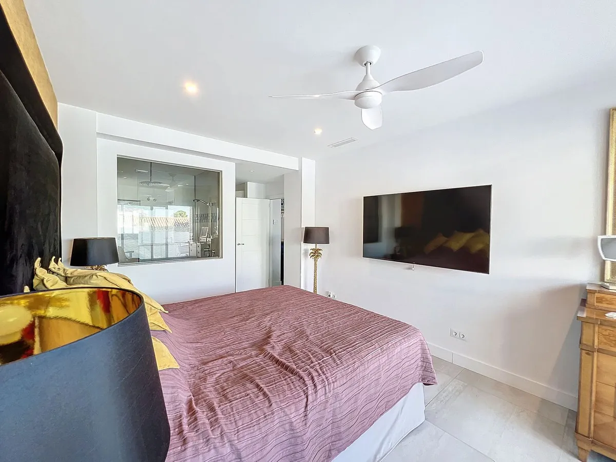 a6331409-4e32-4910-89e2-ddb10bfb3fe8