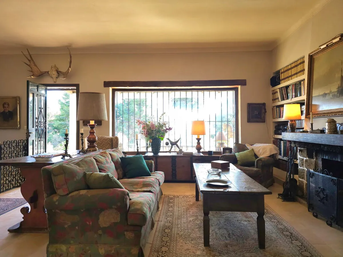 753ef693-c8a7-4530-8d22-35a1ab5817c2