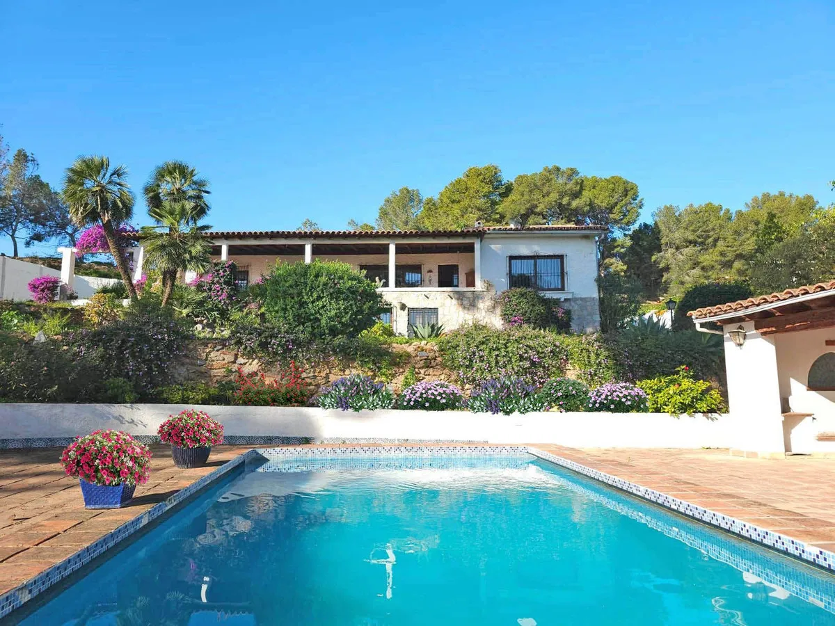 a5e2b1cb-af41-4941-9902-a3961db5c59f