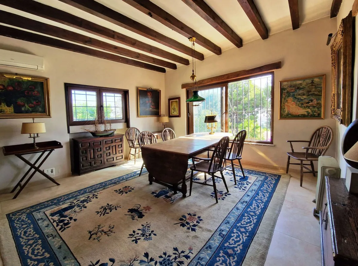 a7a5f72d-3f98-4f56-ab98-9e074f795fce