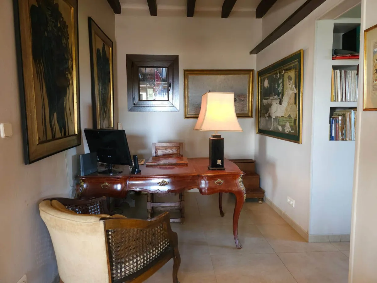 f8d40c39-6f55-4a03-8122-815b2b96e48b