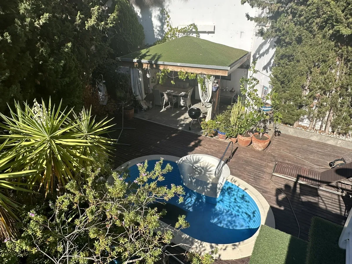 23deee9f-1362-4979-a5ca-52d0f4ea4bdc