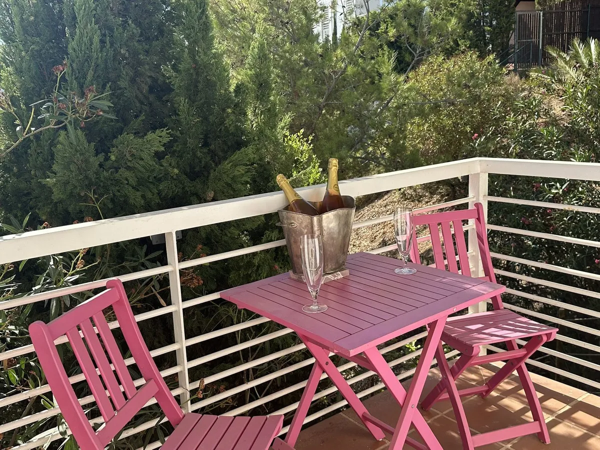 3abdf454-4c29-4548-b2f3-8f724cfeab30