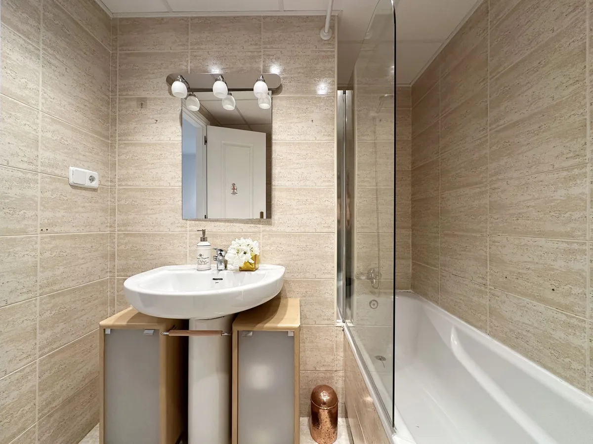 3d27e4f9-fbff-4212-8ba5-a84382a7bfd8