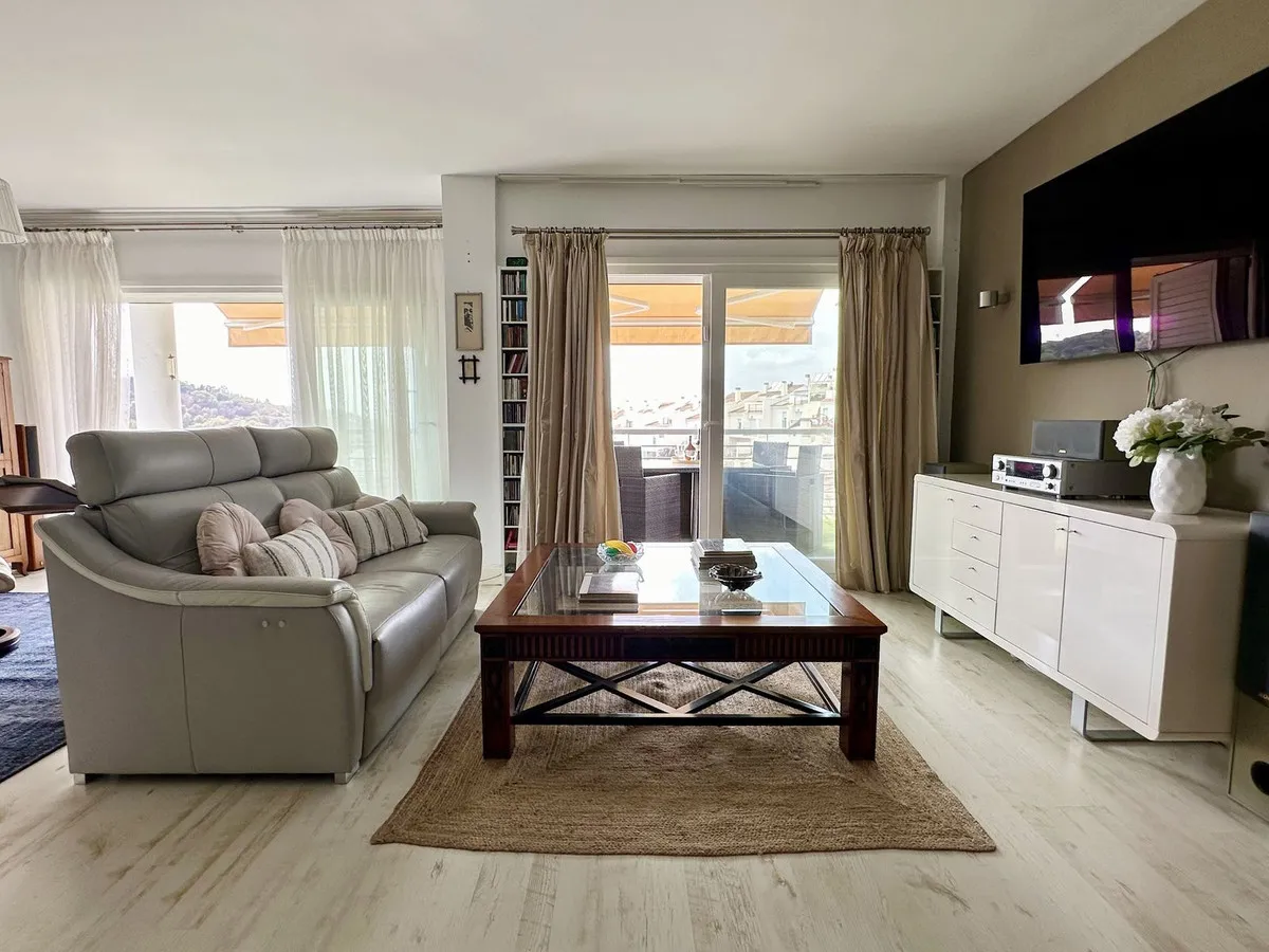 4c3f5f04-f02a-4dc9-88d4-6dae1f72ee42