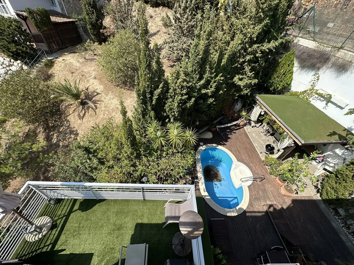 5cd4309c-b818-4a0f-8ac5-7ef7548dfd1d