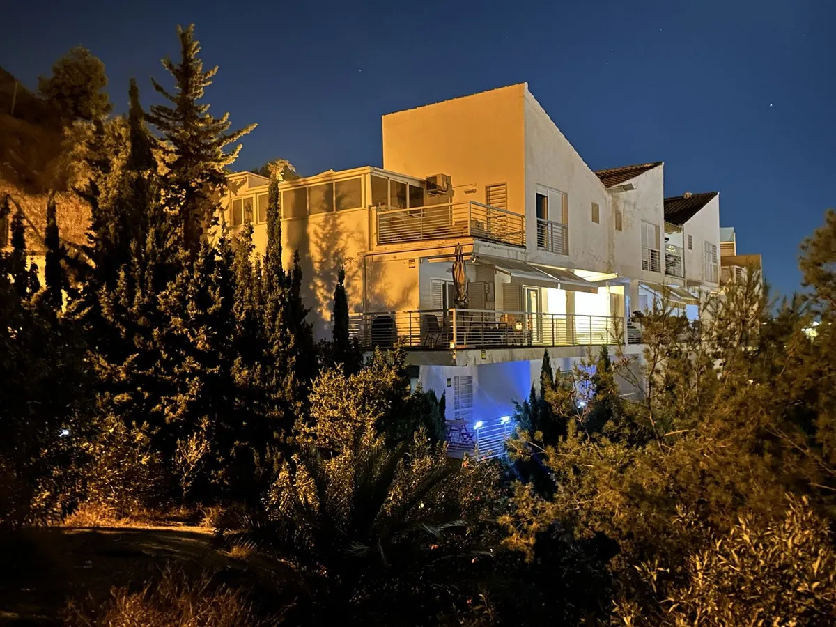 9452cc33-1509-4deb-8e82-9ee92e1ceeec