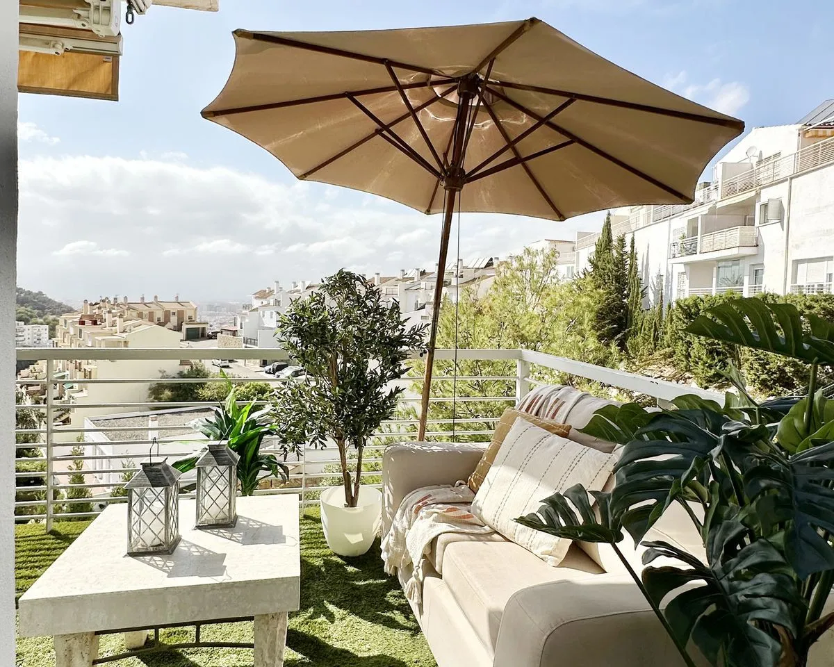 9b290f1d-75c6-4570-96f5-a90d65c0e48c