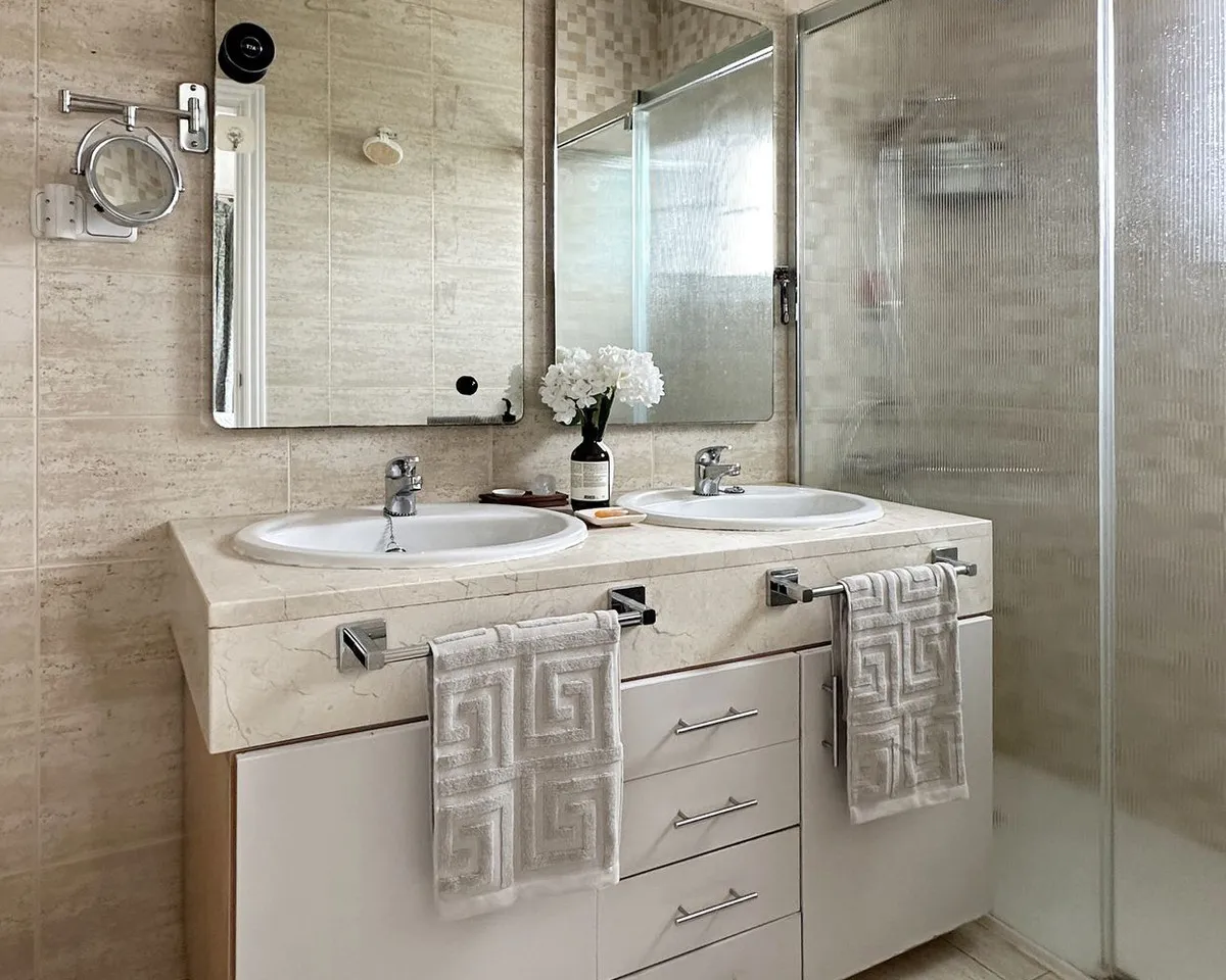 c156229d-cded-43ca-a8a0-b495cd263f94