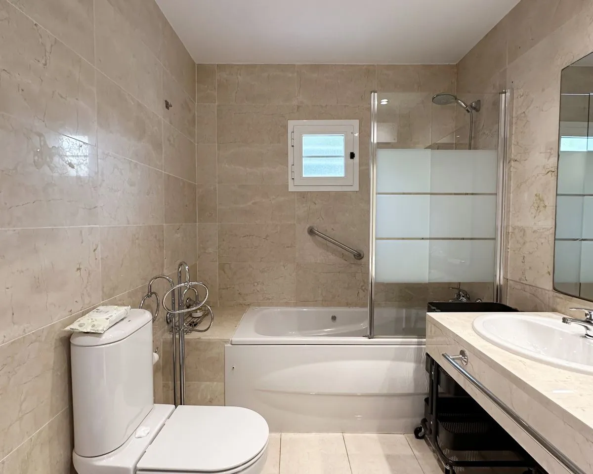 cb24a2bb-96d7-4f17-a9ca-89766d21eb98