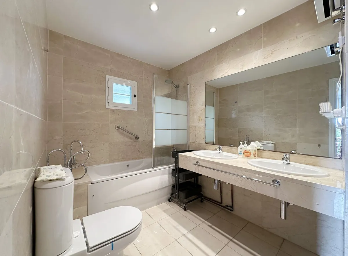 dbe31bce-11ea-4427-8167-571ce890be06