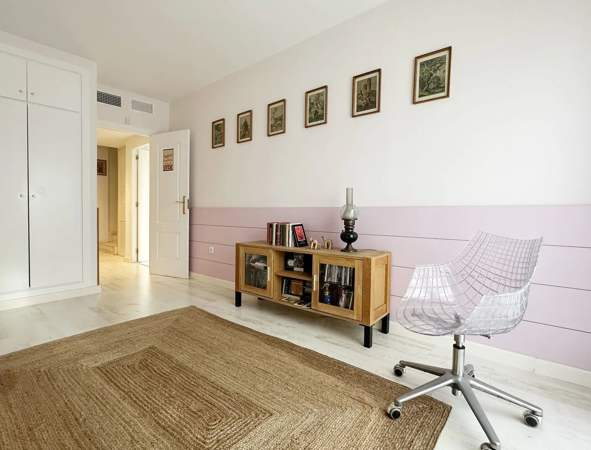 f845dd55-e4ee-4c92-9cfe-0353084b7816