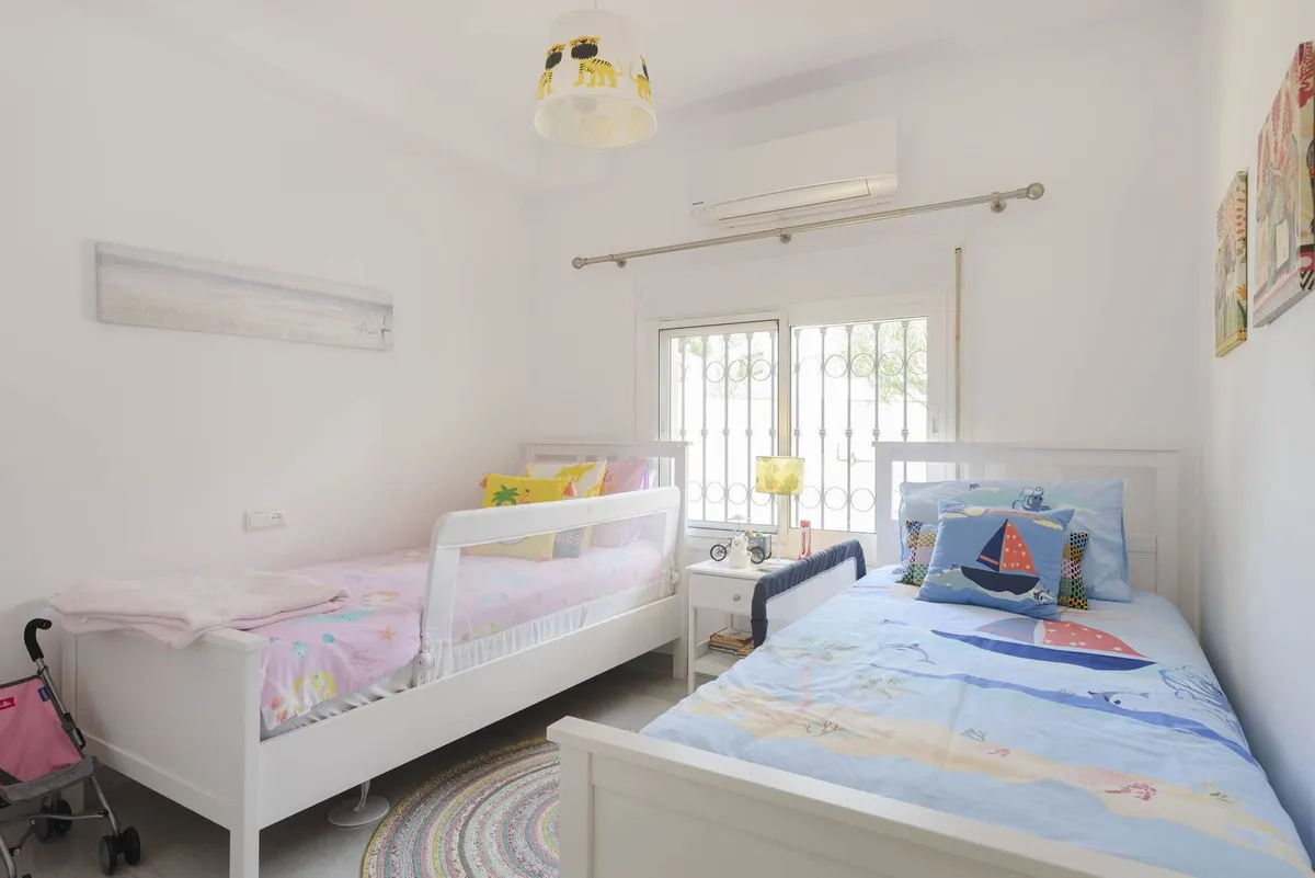 81a7c404-13a4-4e83-a993-362767937a63