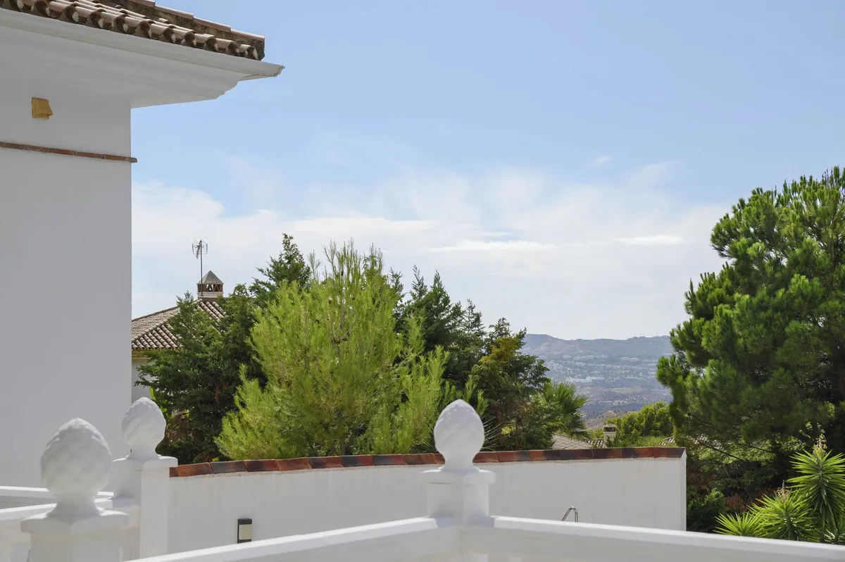 d9bbc2f7-9b67-47aa-bf17-751d2cfcd3d4