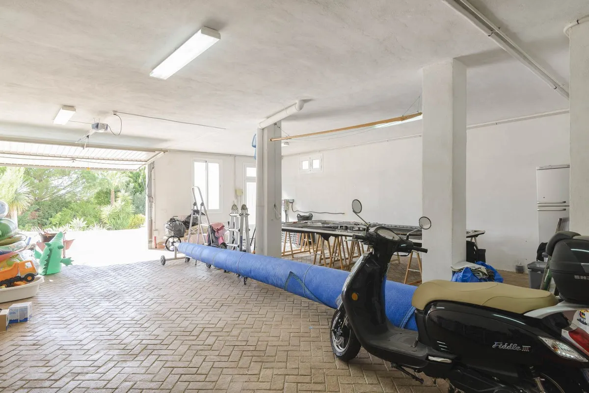 e7d29df3-d630-4c16-9256-6315e680e1ff