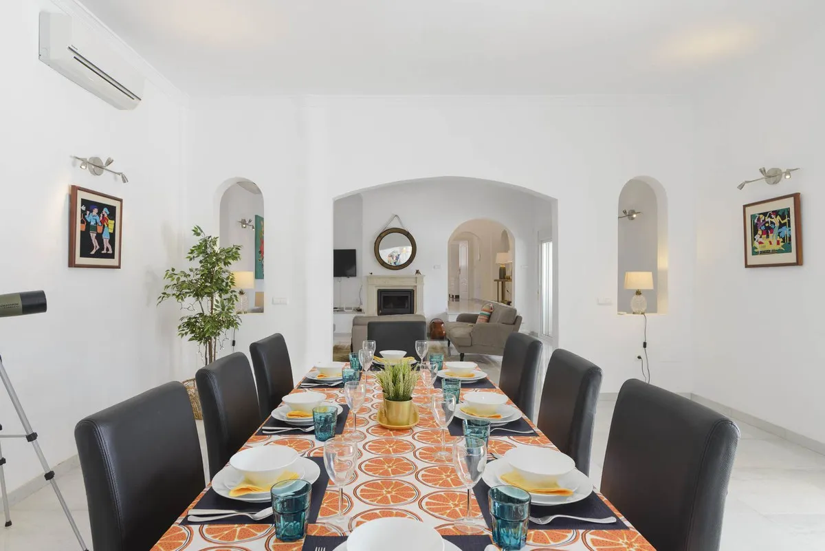 fa4ac880-75eb-441d-b73a-4b1400d8844d