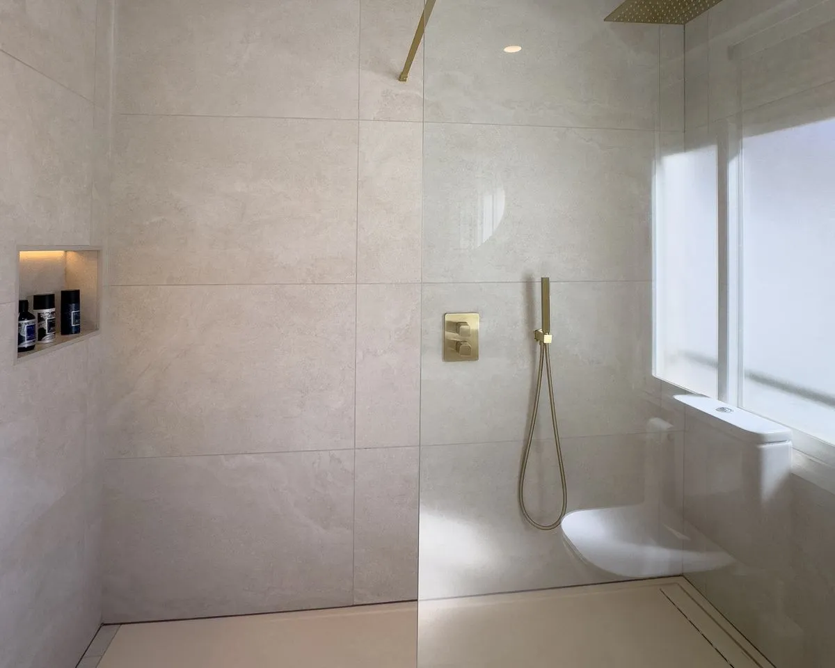 dea8b33a-eded-4d73-b910-a753747a82ce