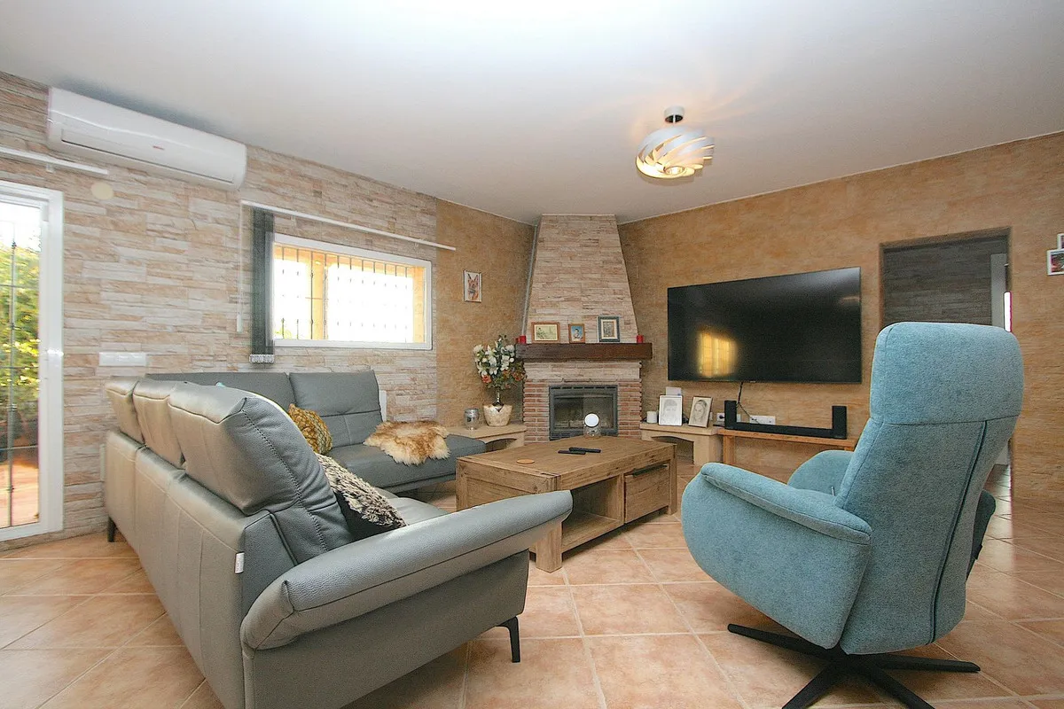 b9197c2e-4b6f-44b5-9e5d-6f37502c4ba5