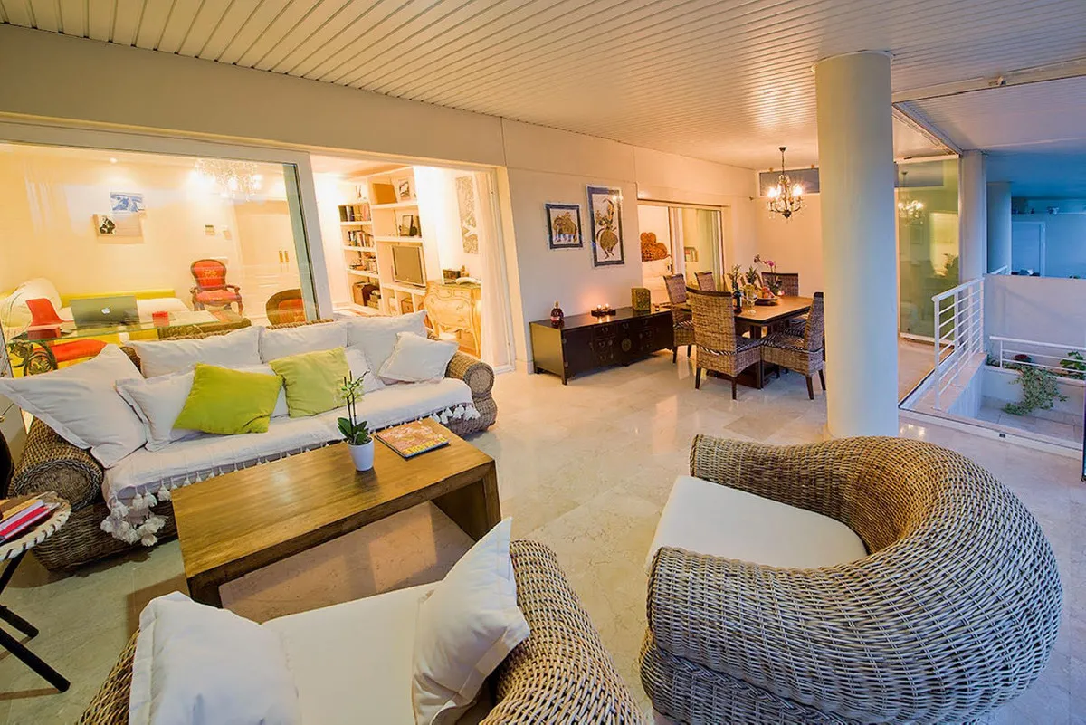 5a50fd9b-fe43-4929-a6af-302793e63c5d