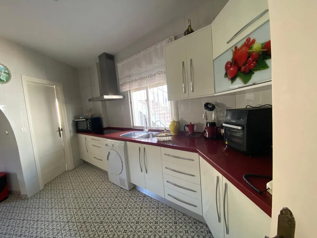 330faf20-40b1-4b47-b40f-5f5886cc0486