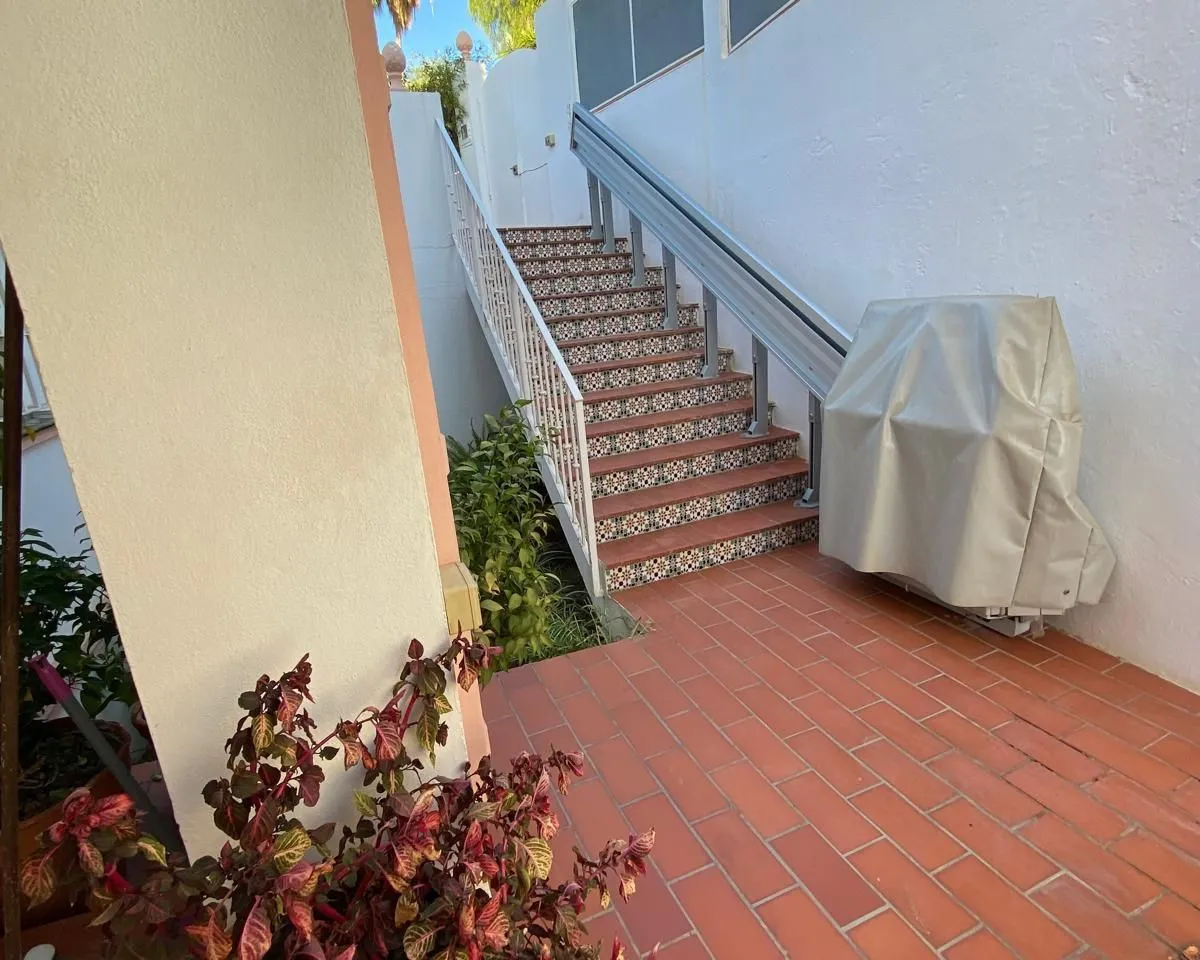 4fa12761-7617-46f9-b9b0-44587c04d1aa