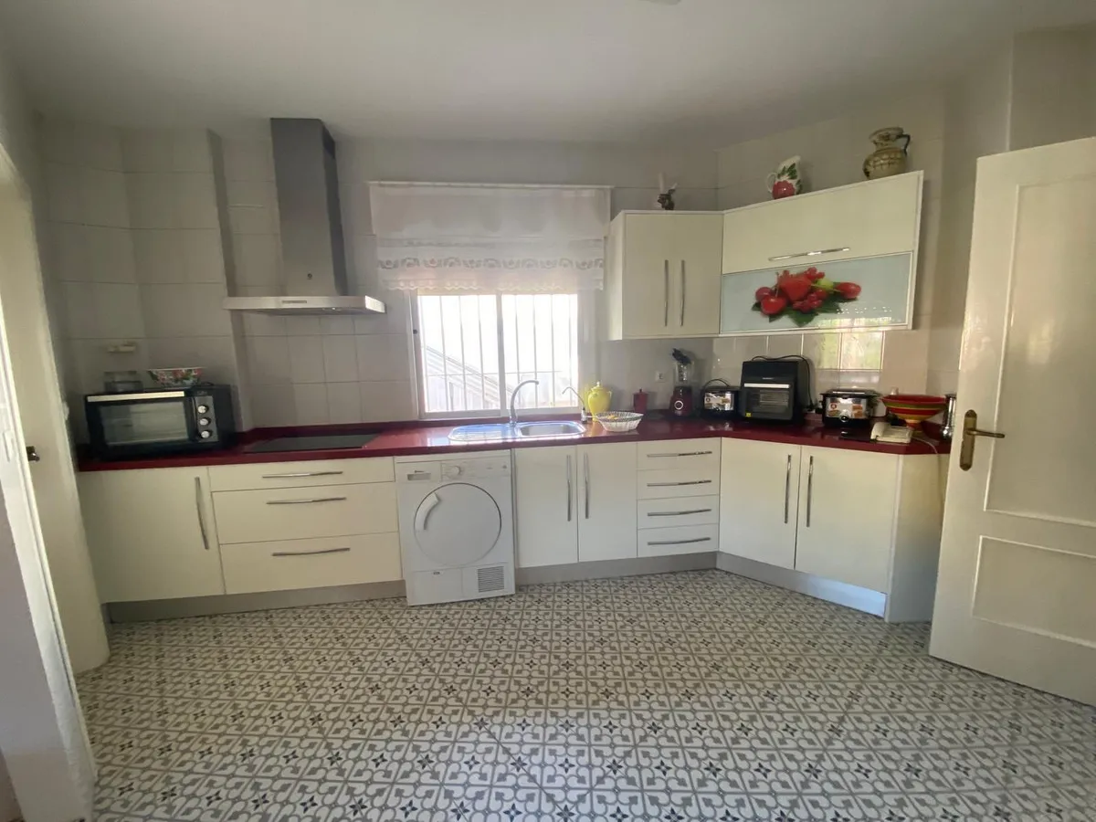 52e6d78d-f8ad-4ae3-bf17-03b8947df7eb