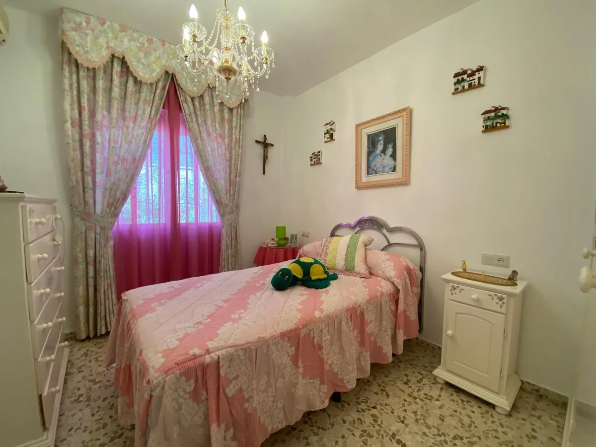 a7a1d528-a300-4663-92e3-37ef6a5c4791