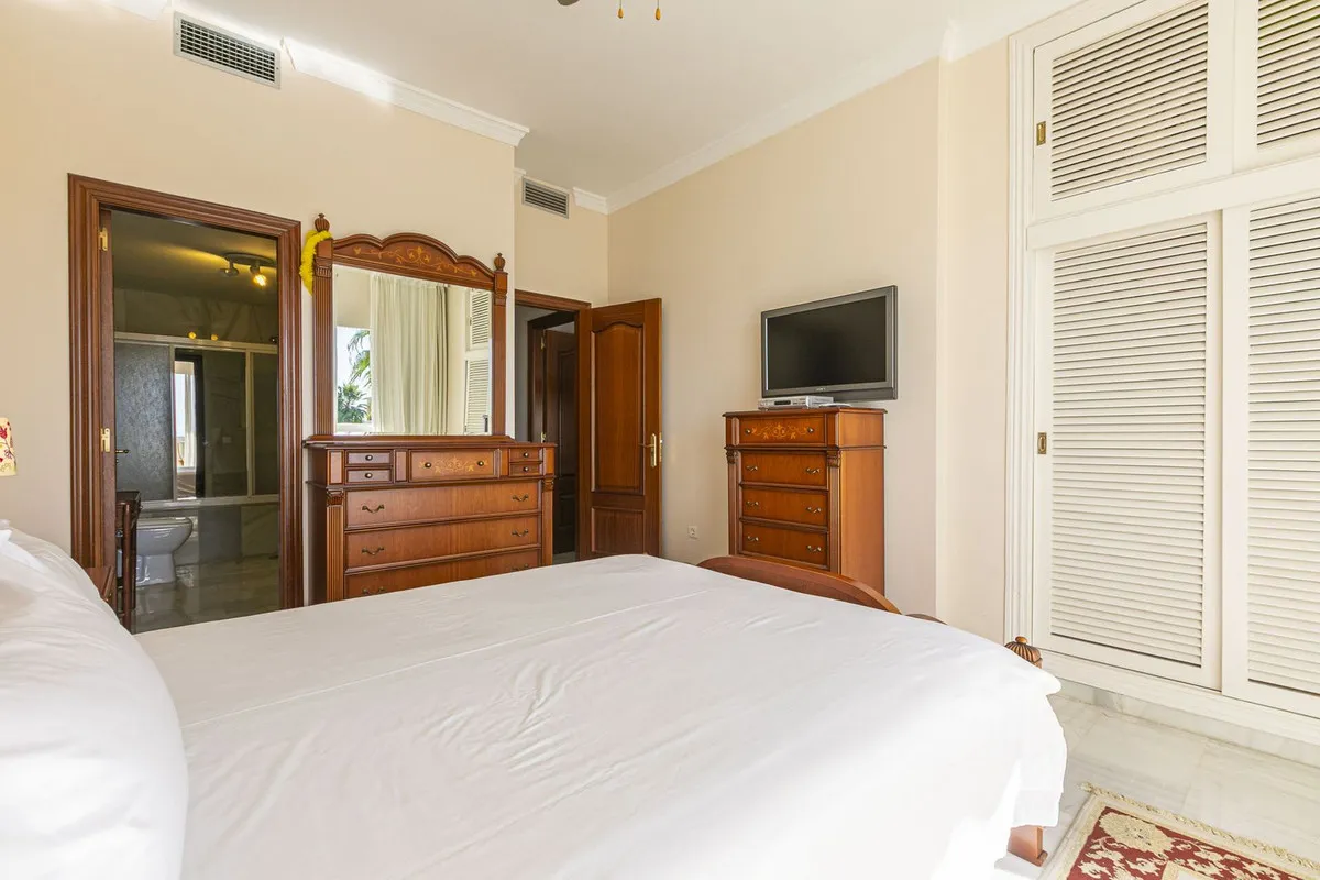 5b2b835c-4497-428a-928b-9355761f3aad