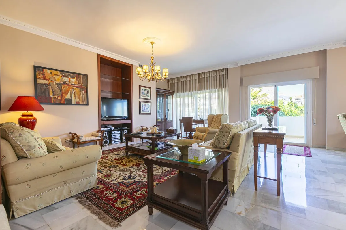 ee74511a-ffdb-4dc3-b0a1-9d758b3ac997