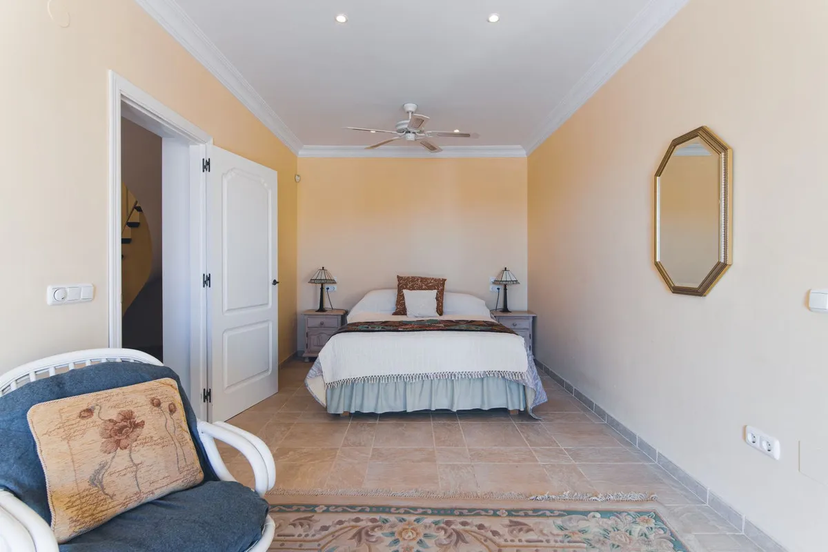 2428a414-4b92-4482-9d3d-812482bc4838