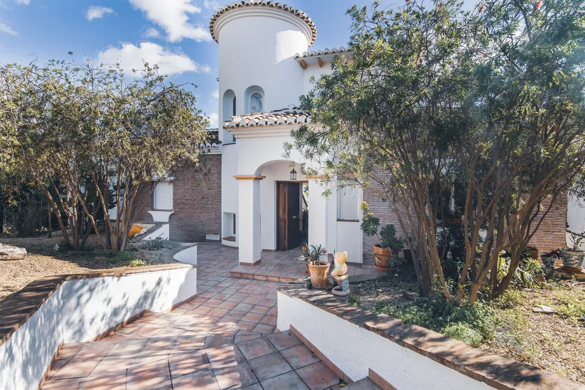 6b079f0e-0999-4f20-8ca0-666f37490386