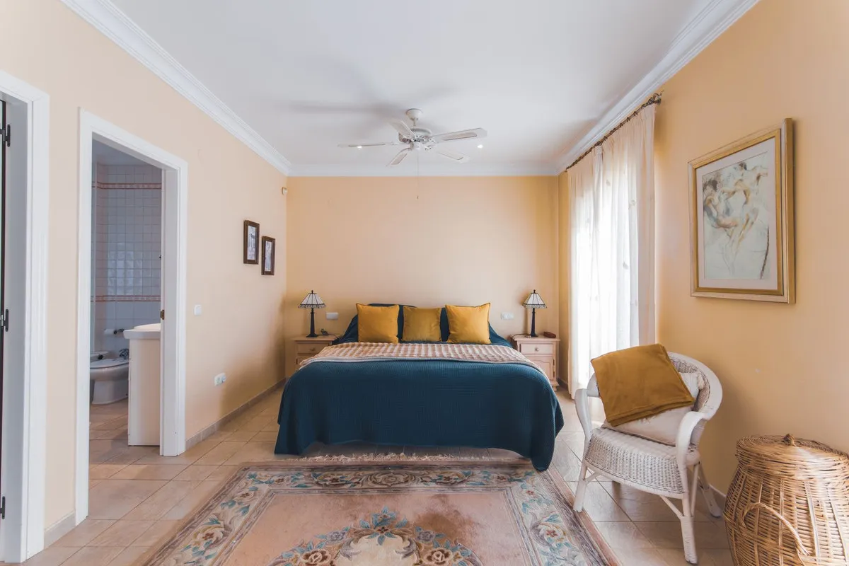 eaafd09a-a9ad-479d-8d55-f3e5cef820b1