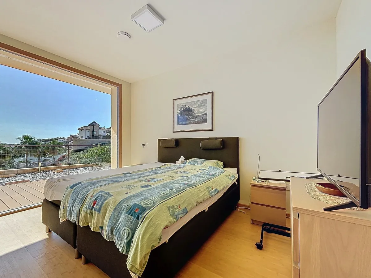 53d6702a-c6cc-4e1c-aed3-cf7f47050a73