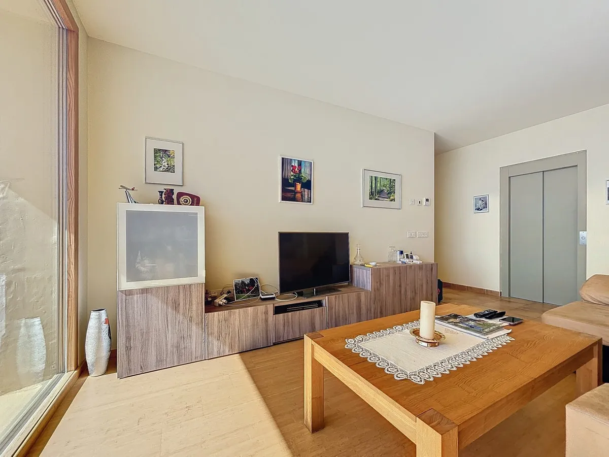 9d207d41-abd3-43bc-9b10-5d793a7c4975