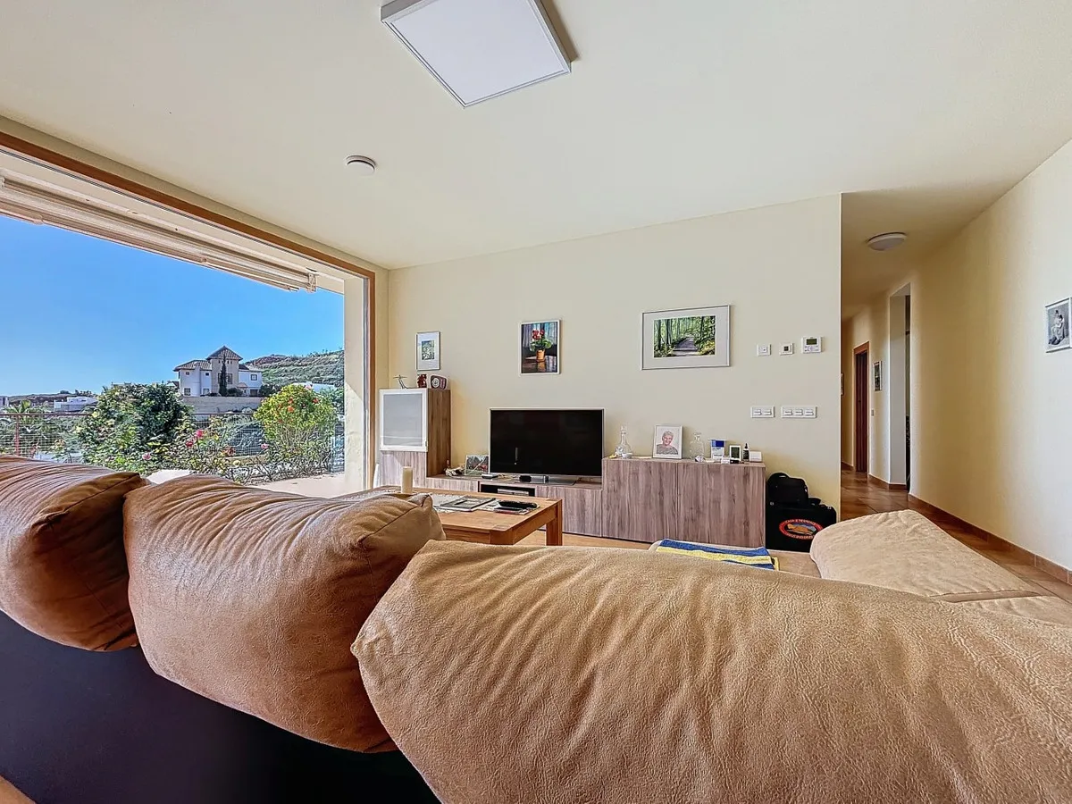 ef89c746-3e1f-4acb-b9f1-caed44da78d2