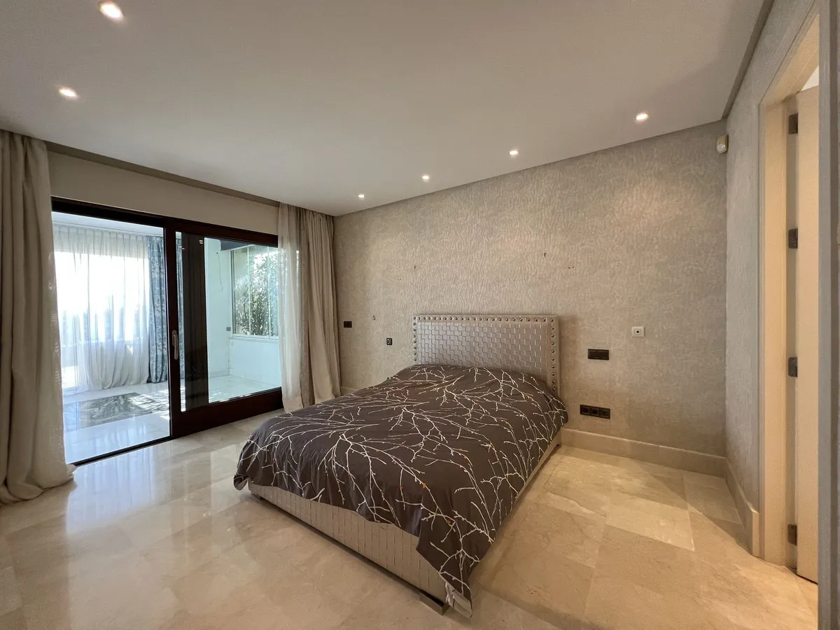 17a26a5b-038d-4b8f-93d9-70fb7c3b9746