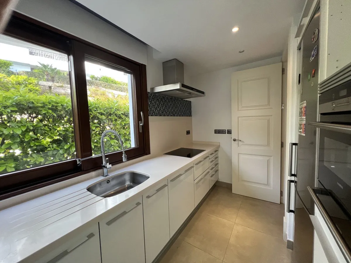 47908006-8460-4da8-83e9-3b9c6396ade3