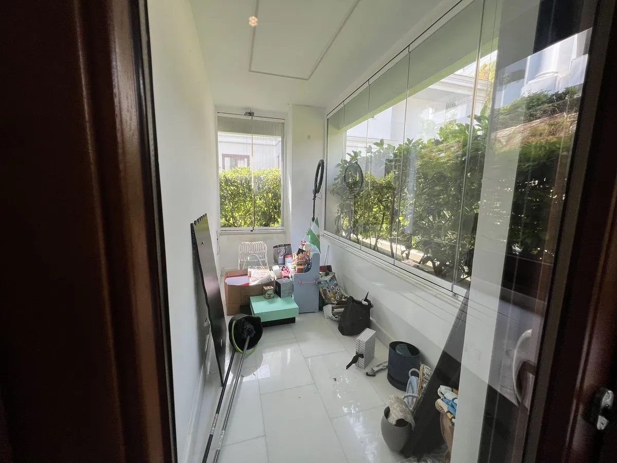 8f0edbb3-0667-4691-8c8d-58b876b8ead2