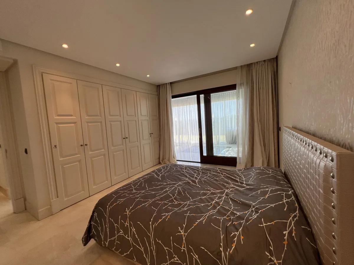 b1125a88-6757-47f5-b804-e6b91e8c84ba