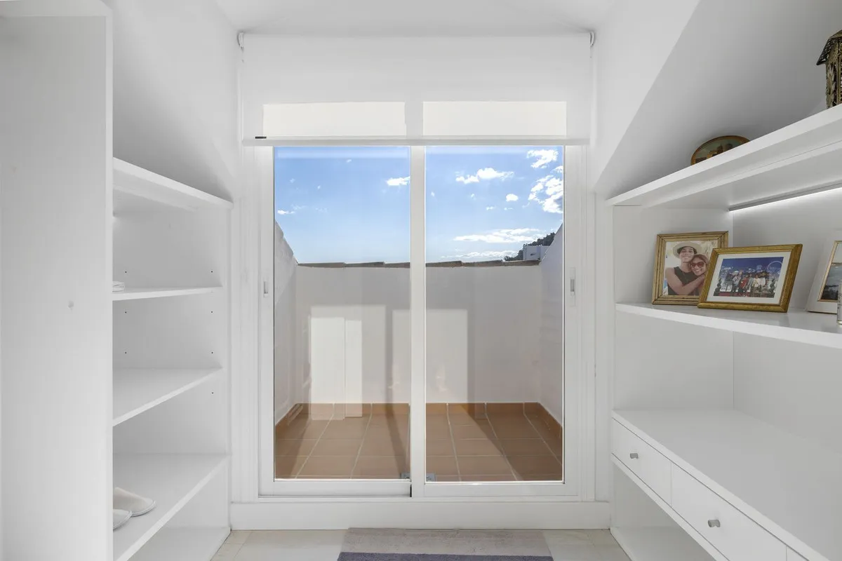 2017915c-40ae-4497-89f5-dcc9bd2ad1ef