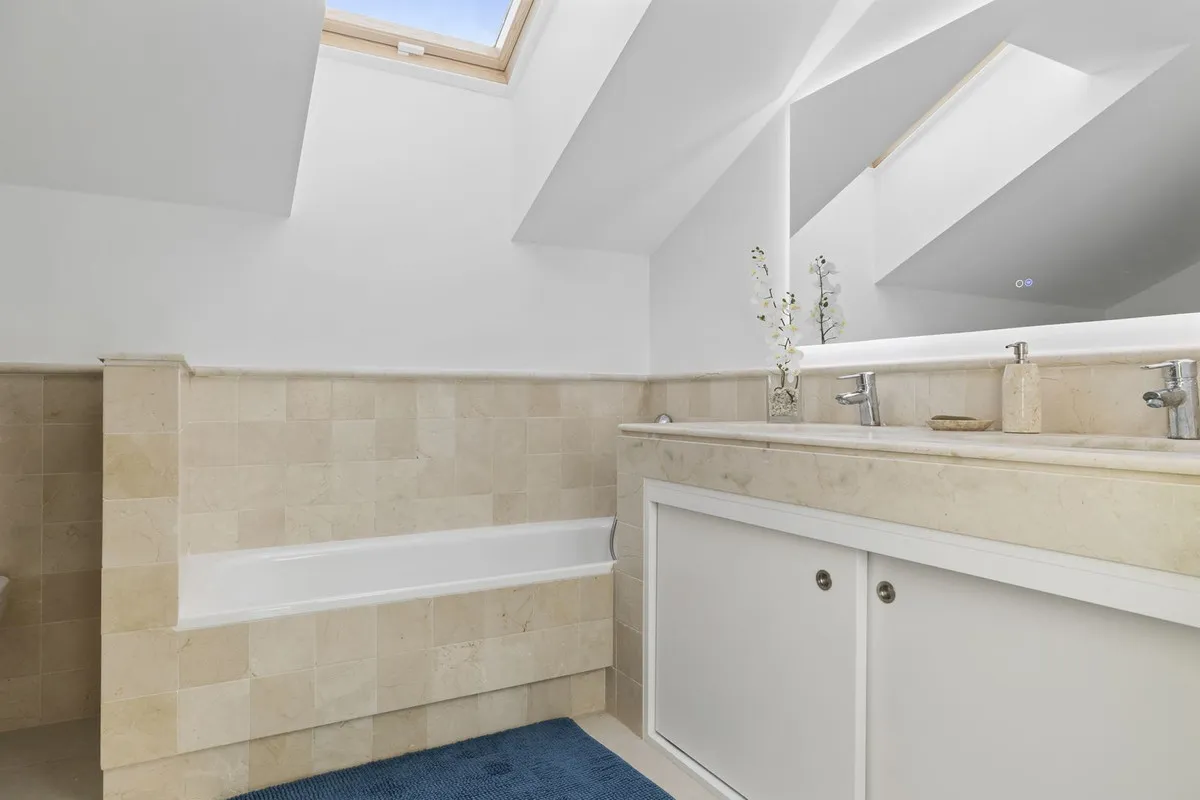 287d8f77-ae88-4756-9aec-8af09b41eb7a